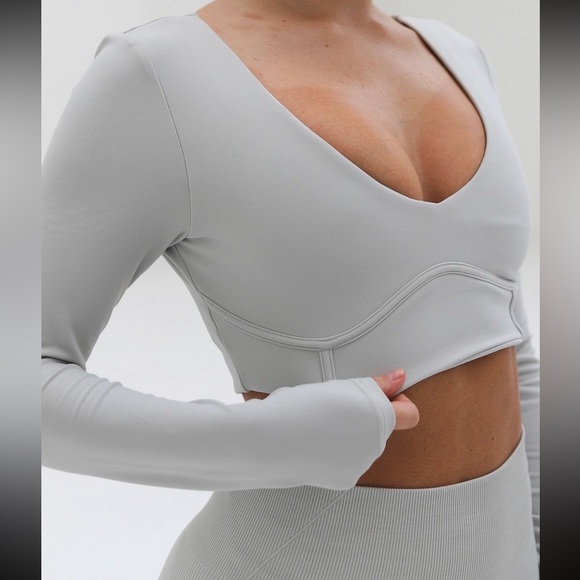 Lazuli label crop top in cream - Picture 1 of 17